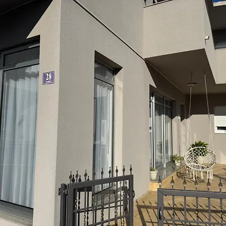 Ivan-popic 3* Međugorje