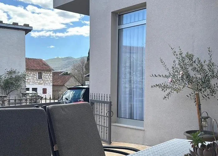 Ivan-popic 3* Međugorje