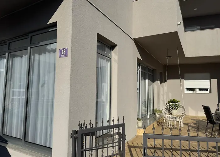 Ivan-popic 3* Međugorje